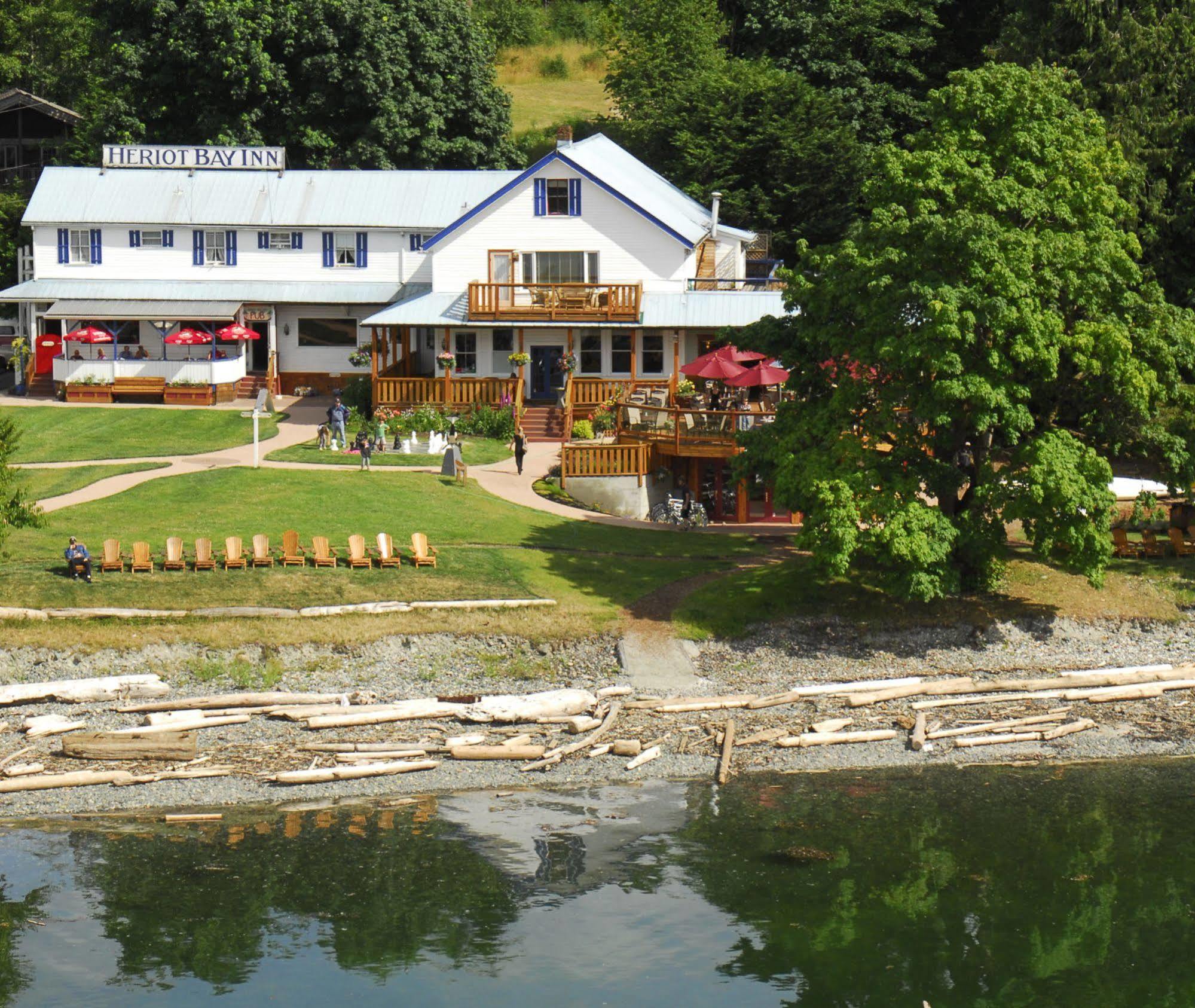 Heriot Bay Inn Exterior foto